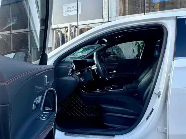 Mercedes-Benz A-Class — Фото автомобиля 10
