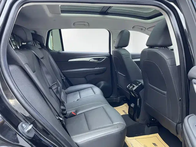 Buick Envision Plus — Фото автомобиля 14
