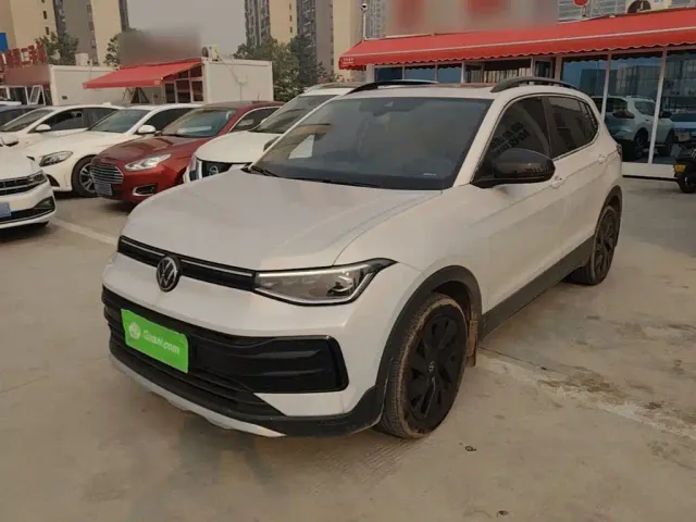 Фотография автомобиля — Volkswagen Tharu