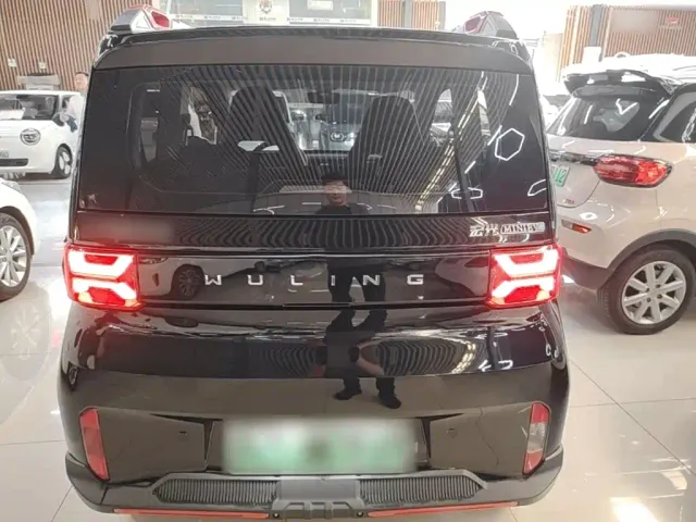 Wuling Hongguang Mini EV — Фото автомобиля 5