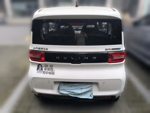 Wuling Hongguang Mini EV — Фото автомобиля 3