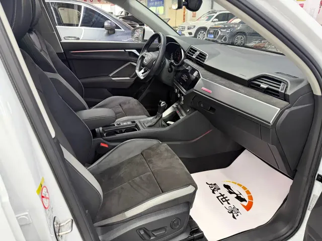 Audi Q3 — Фото автомобиля 15