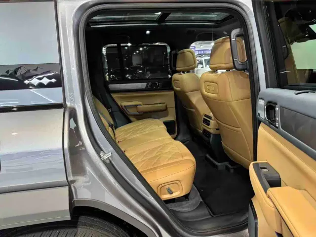 BYD FangChengBao Leopard 5 — Фото автомобиля 9