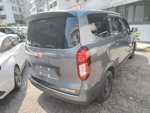 Wuling Hongguang — Фото автомобиля 6