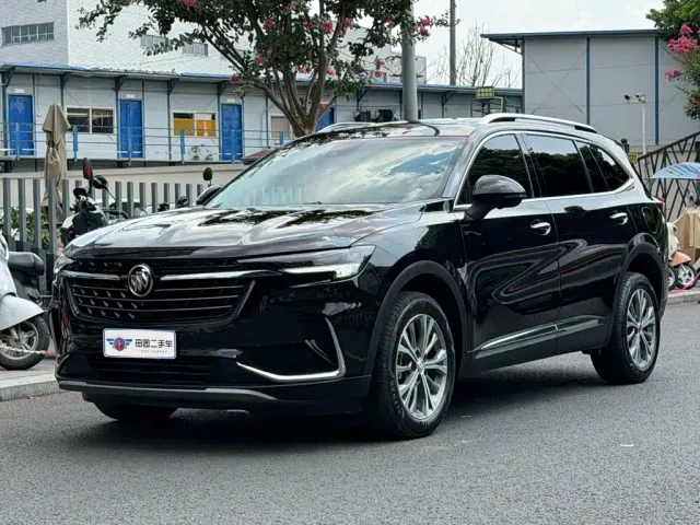 Фотография автомобиля — Buick Envision Plus