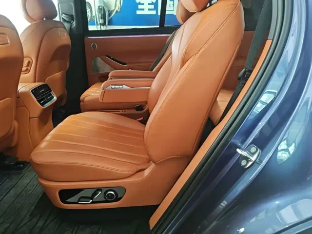 Aito M7 — Фото автомобиля 21