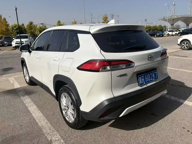 Toyota Corolla Cross — Фото автомобиля 6