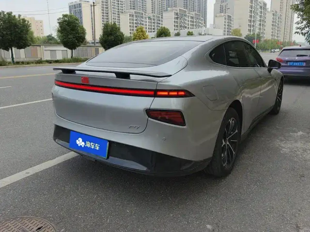 Xpeng P7 — Фото автомобиля 3