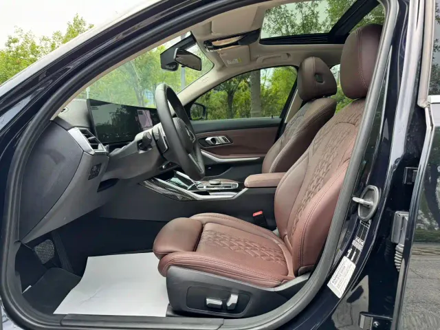BMW 3 Series — Фото автомобиля 10