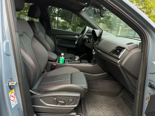 Audi Q5L Sportback — Фото автомобиля 13