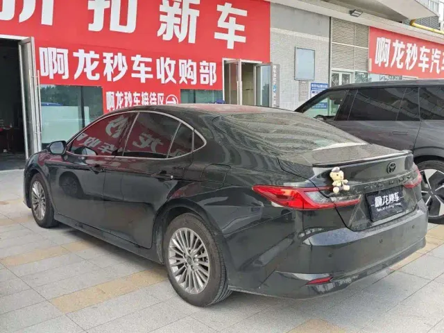 Toyota Camry — Фото автомобиля 7