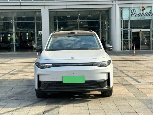 Leapmotor C16 — Фото автомобиля 2