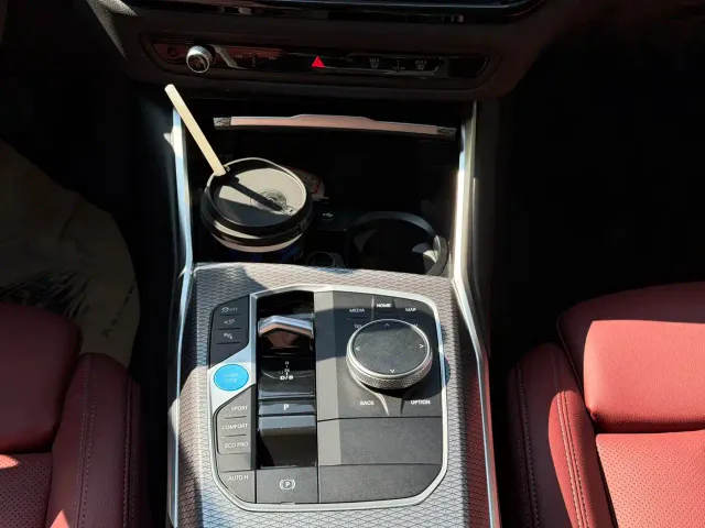 BMW i3 — Фото автомобиля 8