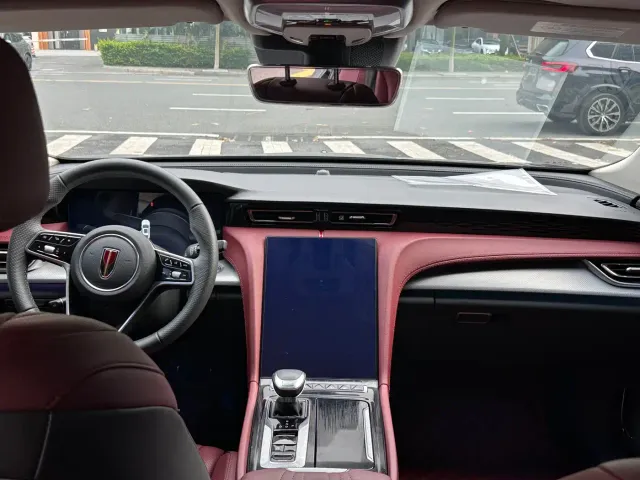 Hongqi H5 — Фото автомобиля 5
