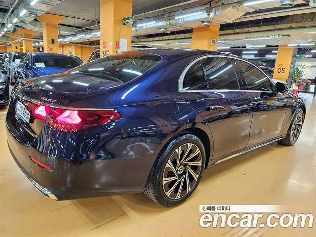 Mercedes-Benz E-Class E-класс W214 E300 4MATIC Exclusive — Фото автомобиля 5