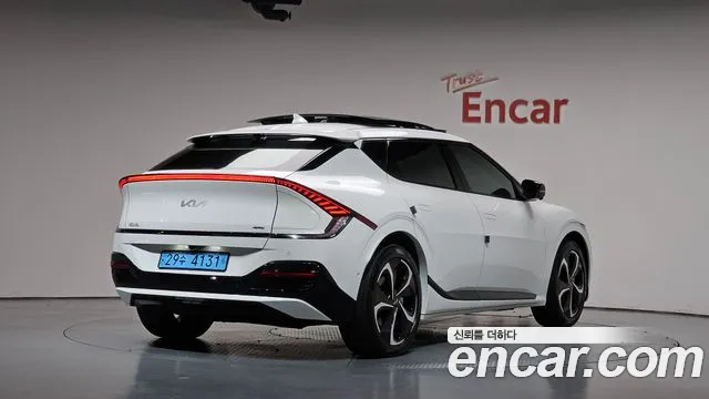 Фотография автомобиля — Kia EV6