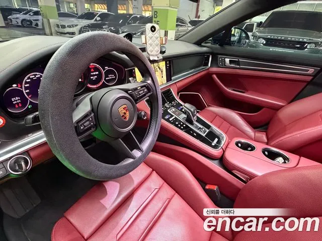 Porsche Panamera 971 — Фото автомобиля 8