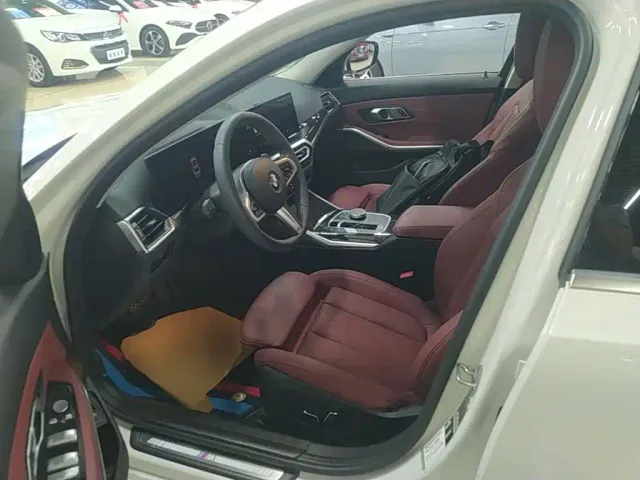 BMW 3 Series — Фото автомобиля 14