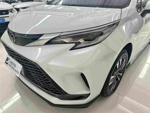 Toyota Granvia — Фото автомобиля 3