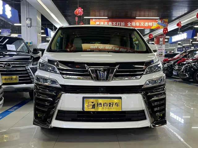 Toyota Vellfire — Фото автомобиля 2