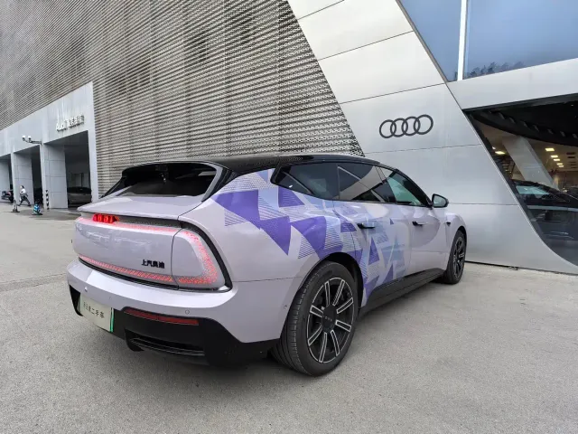 Audi E5 Sportback — Фото автомобиля 5