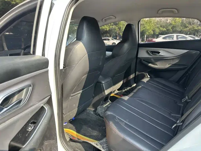 BAIC Beijing U5 PLUS — Фото автомобиля 14