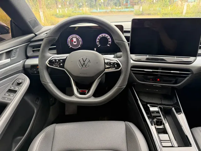 Volkswagen Lamando — Фото автомобиля 12