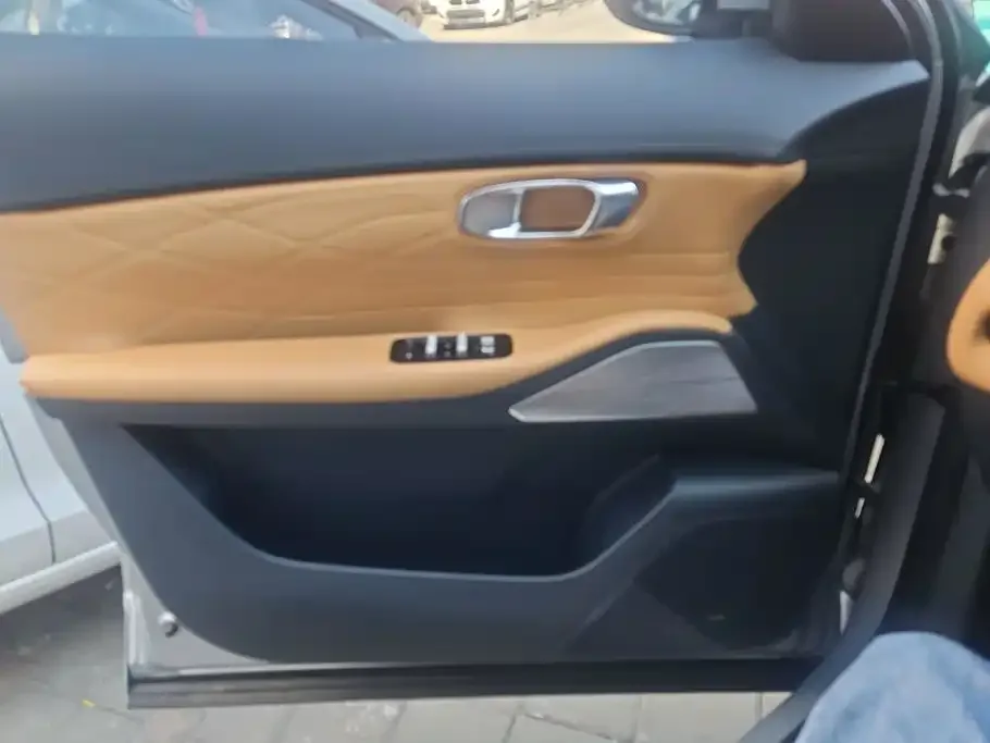 Geely Galaxy Galaxy Starship 7 EM-i 2025 Model 120km Voyage+ Edition — Фото автомобиля 7