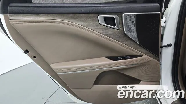 Kia K8 Hybrid — Фото автомобиля 14