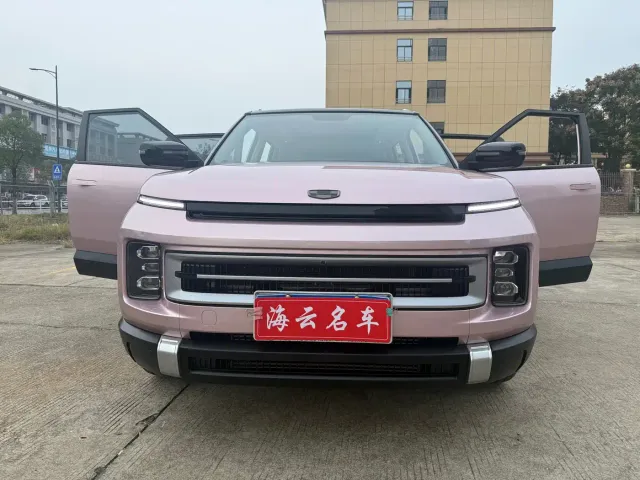 Geely ICON — Фото автомобиля 24