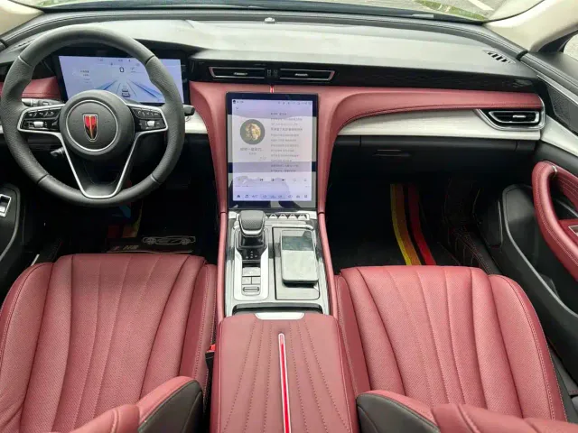 Hongqi H5 — Фото автомобиля 6