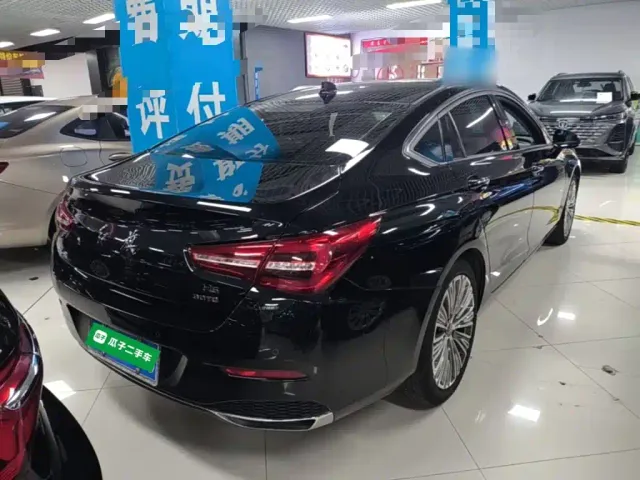 Hongqi H5 — Фото автомобиля 6