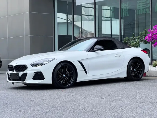 Фотография автомобиля — BMW Z4