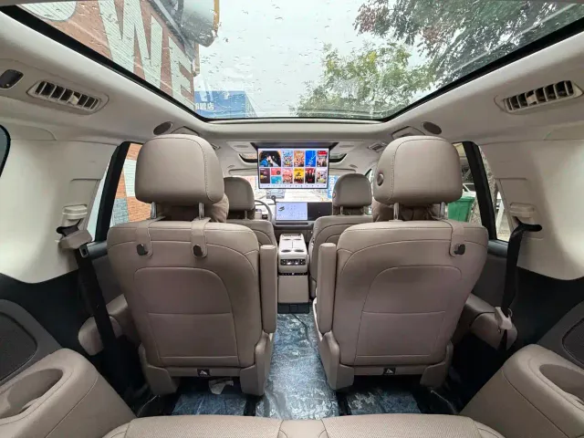 Li Auto Li i8 2025 Standard Edition — Фото автомобиля 4