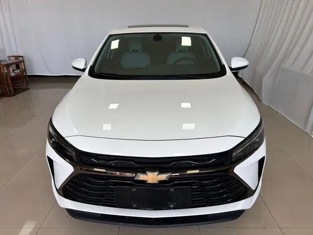 Chevrolet Monza — Фото автомобиля 2