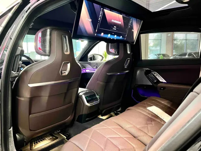 BMW 7 Series — Фото автомобиля 8