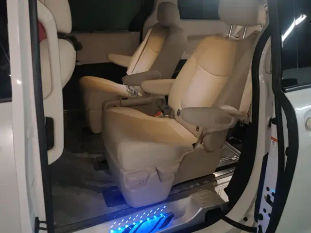 Toyota Granvia — Фото автомобиля 11