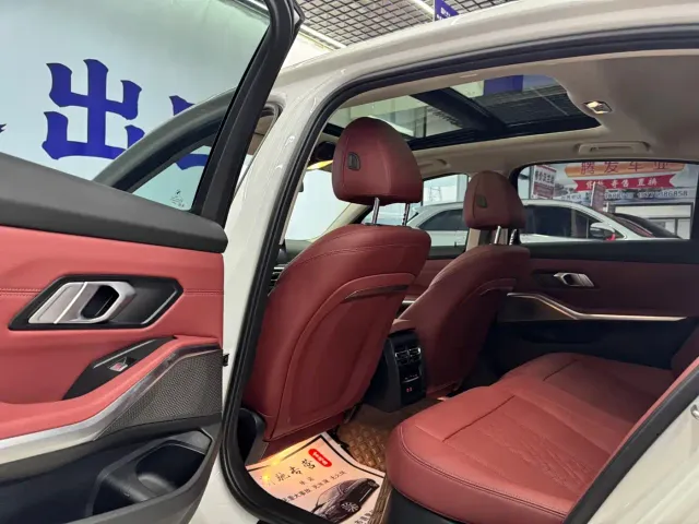 BMW BMW 3 Series 2023 320Li M Sport Package — Фото автомобиля 12