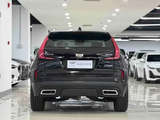 Cadillac XT4 — Фото автомобиля 5
