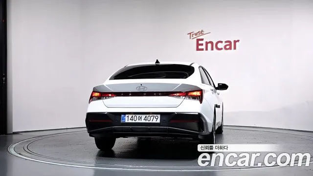 Hyundai Avante CN7 — Фото автомобиля 4