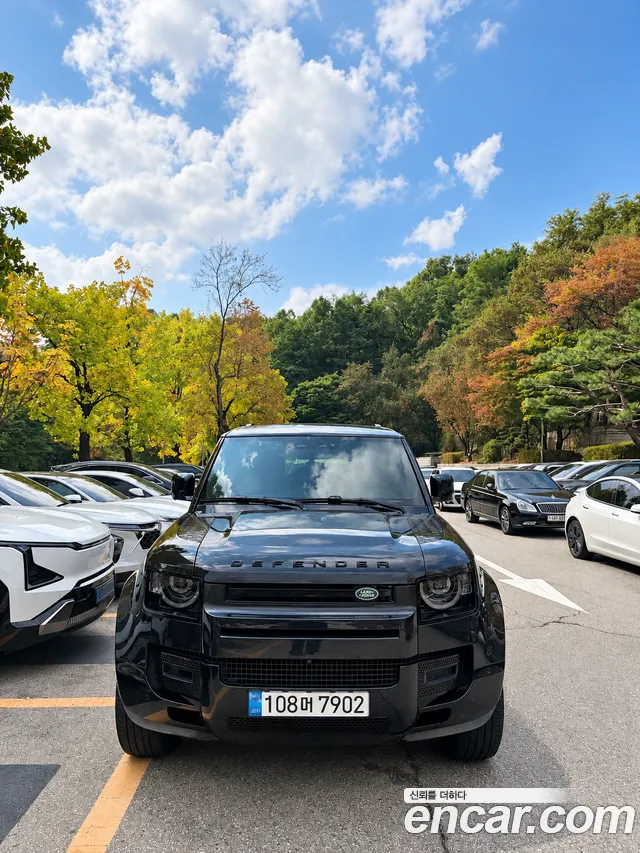 Land Rover Defender — Фото автомобиля 5