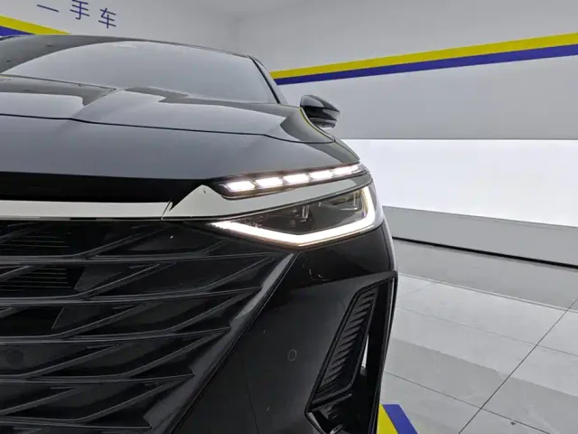 Chery Arrizo 8 — Фото автомобиля 5