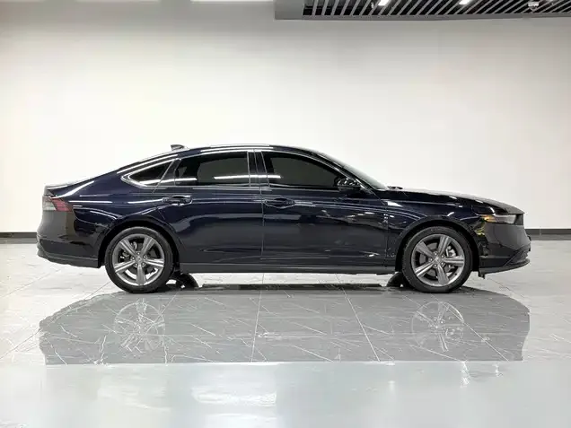 Honda Accord — Фото автомобиля 12