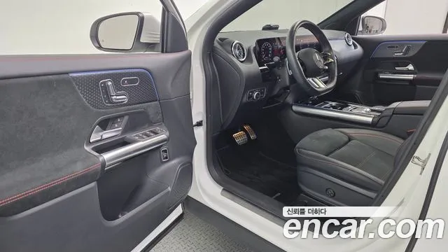 Mercedes-Benz GLA-Class H247 — Фото автомобиля 15