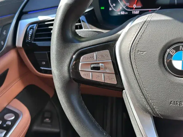 BMW 6 Series Gran Turismo — Фото автомобиля 11