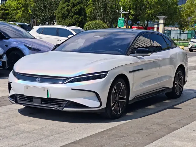 Фотография автомобиля — BYD Han