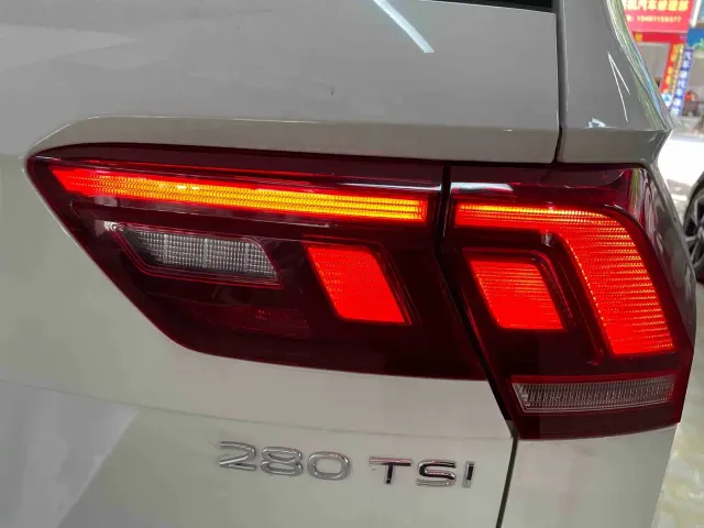 Volkswagen Tiguan L — Фото автомобиля 21