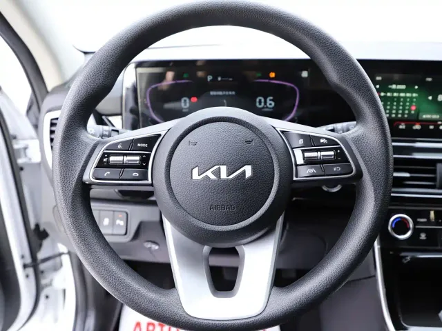 Kia Seltos — Фото автомобиля 11