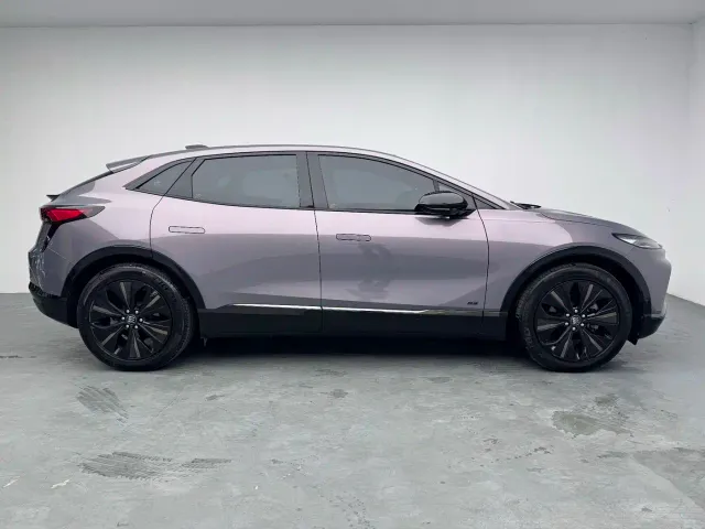 Buick E4 — Фото автомобиля 19