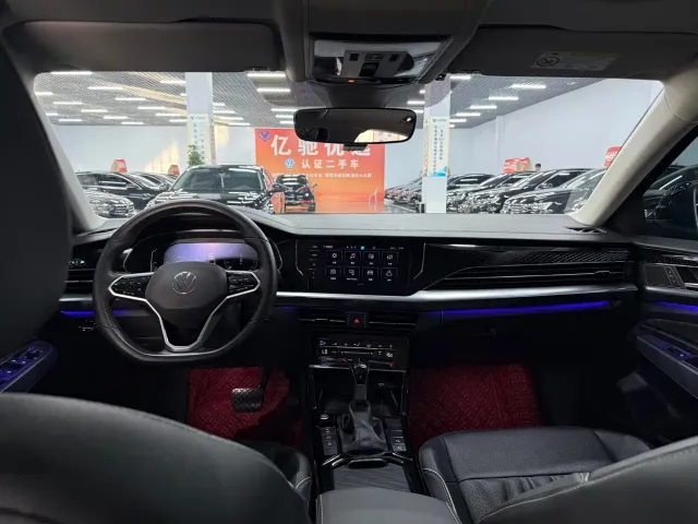 Volkswagen Passat — Фото автомобиля 6